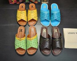 Picture of LV Slippers _SKU581983475781956